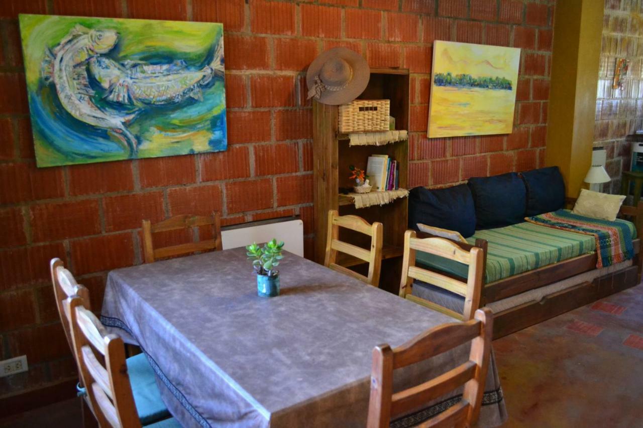 Yatai Casas Colon (Entre Rios)